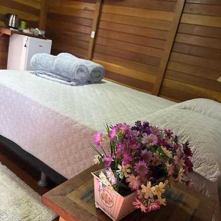 Chale Ipe Branco Hotell Pedra Azul  Eksteriør bilde
