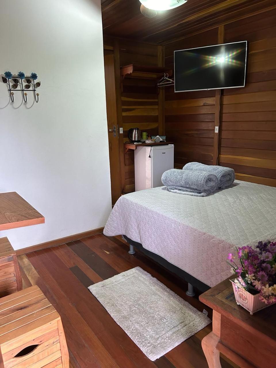 Chale Ipe Branco Hotell Pedra Azul  Eksteriør bilde
