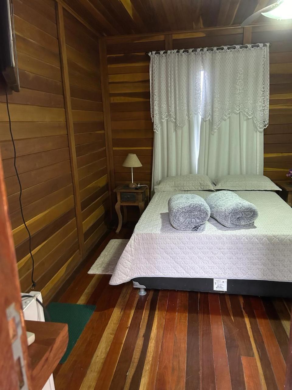 Chale Ipe Branco Hotell Pedra Azul  Eksteriør bilde